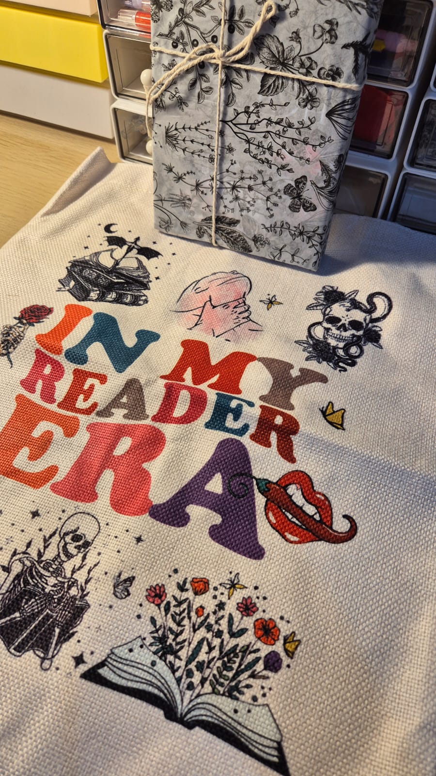 Bookish Tote Bag & Blind Date with a Book - Dark Romance Theme