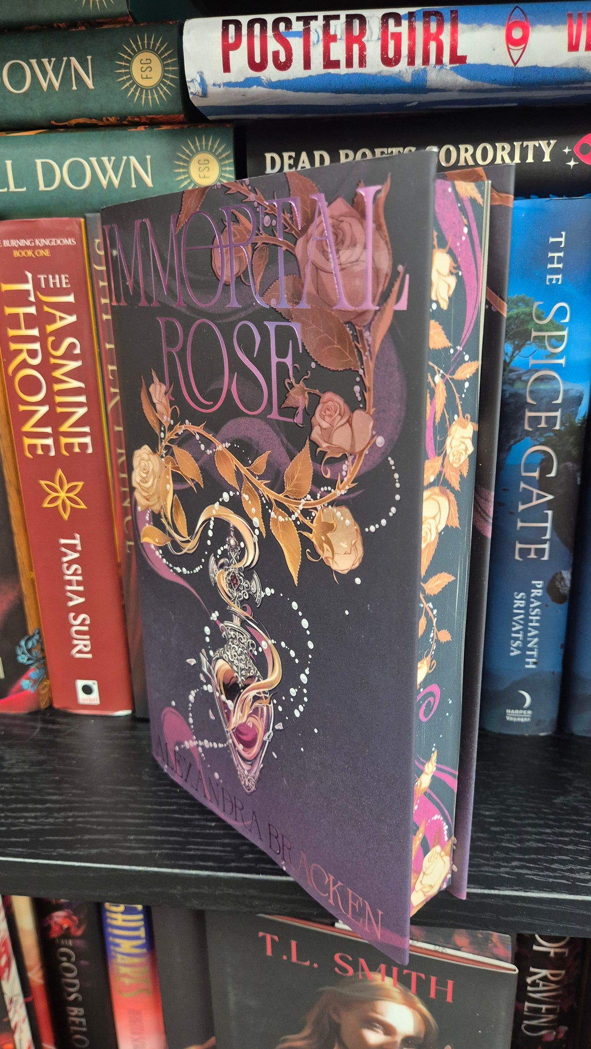 IMMORTAL ROSE – Alexandra Bracken | FairyLoot Exclusive | Digitally Signed | Sprayed Edges