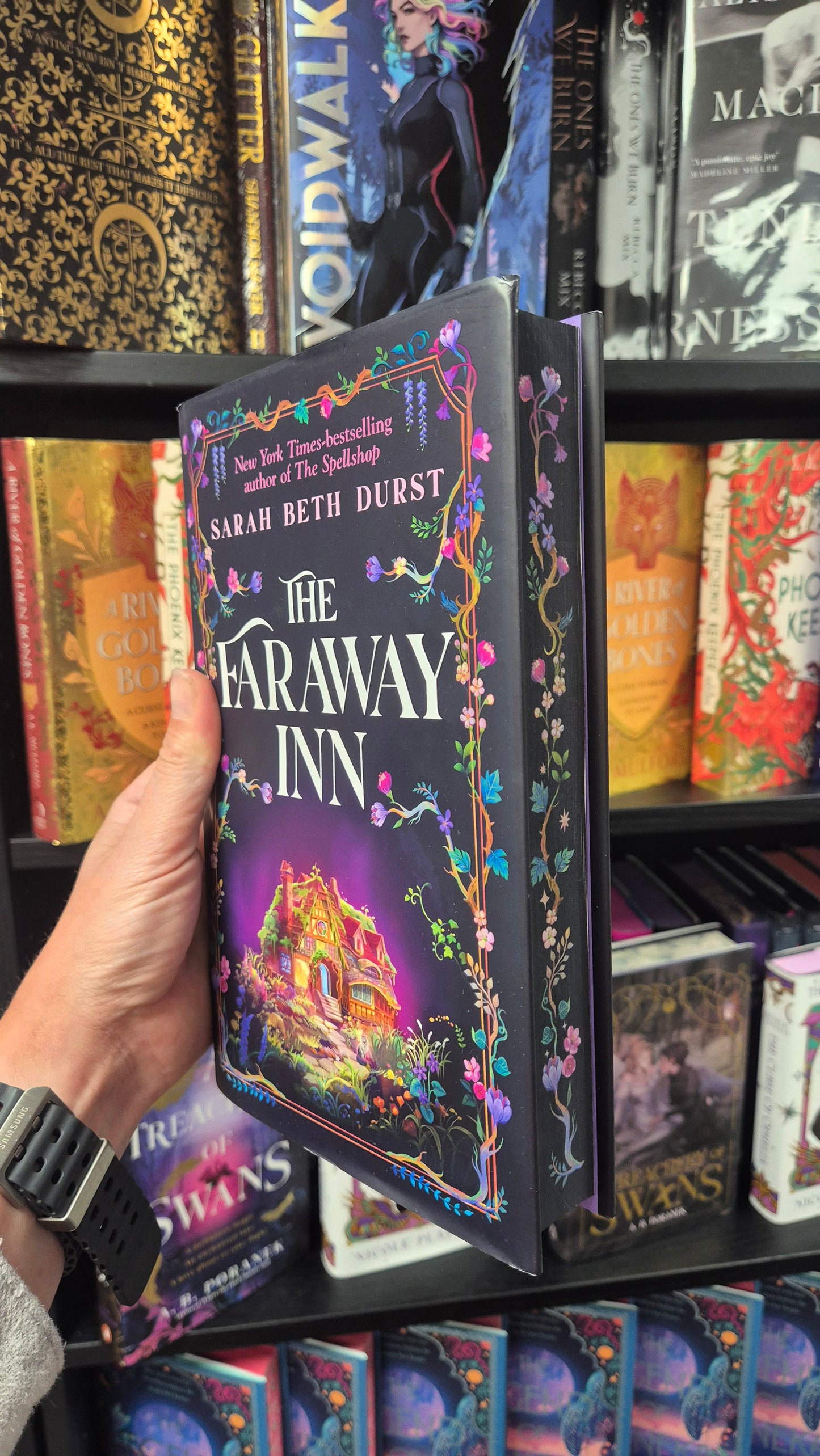 The Faraway Inn - Sarah Beth Durst