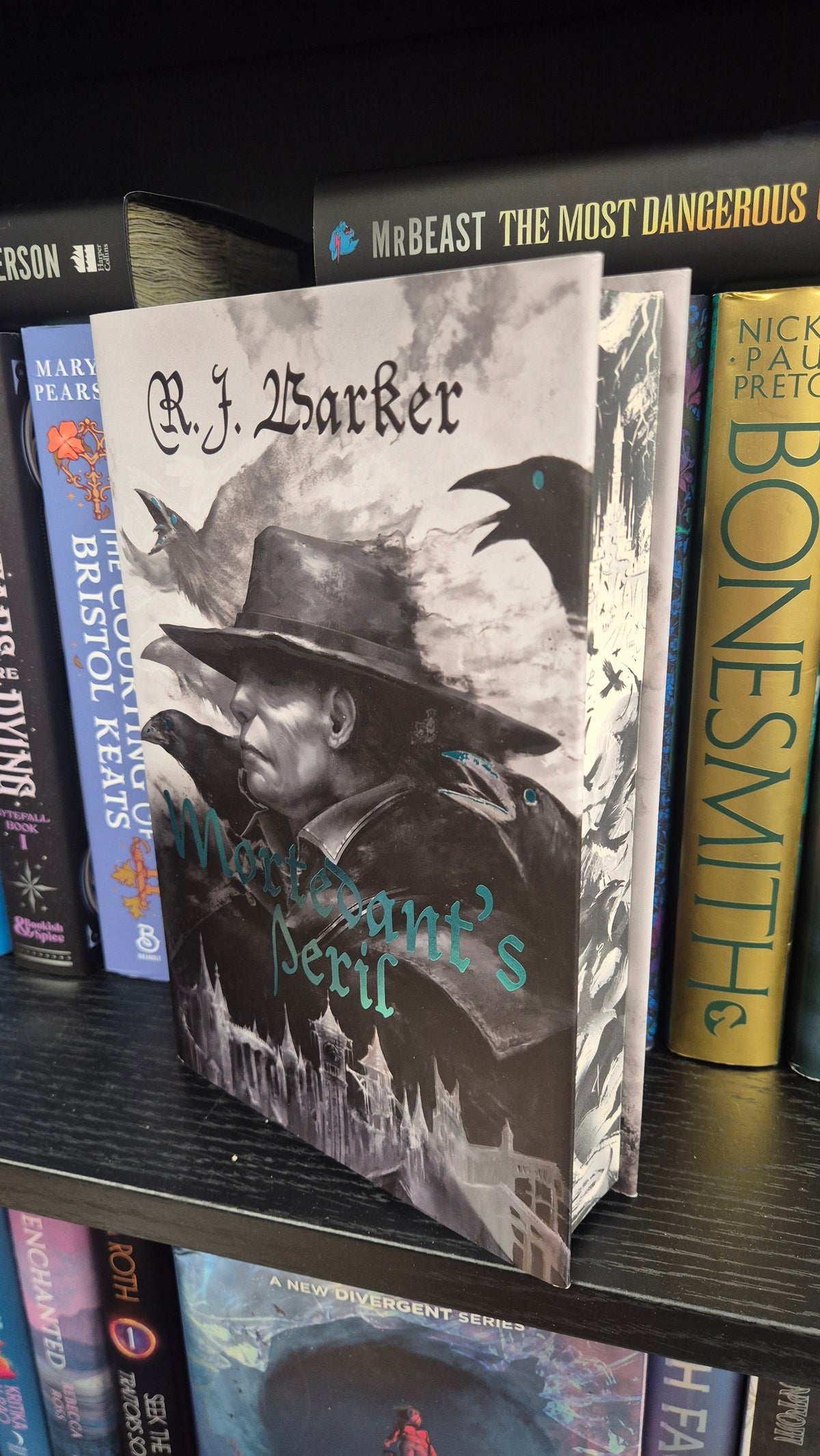 Mortedant's Peril – R. J. Barker | FairyLoot Exclusive Special Edition Hardback | Illustrated Edges