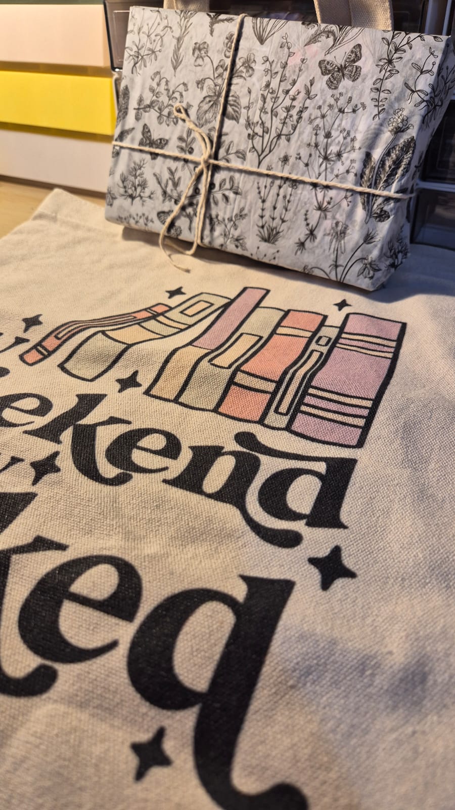 Bookish Tote Bag & Blind Date with a Book - My Weekend Is Fully Booked