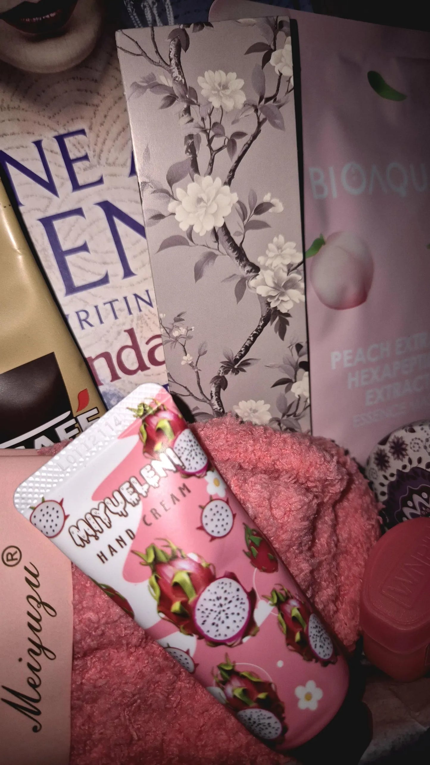 Mother's Day Book Pamper Box