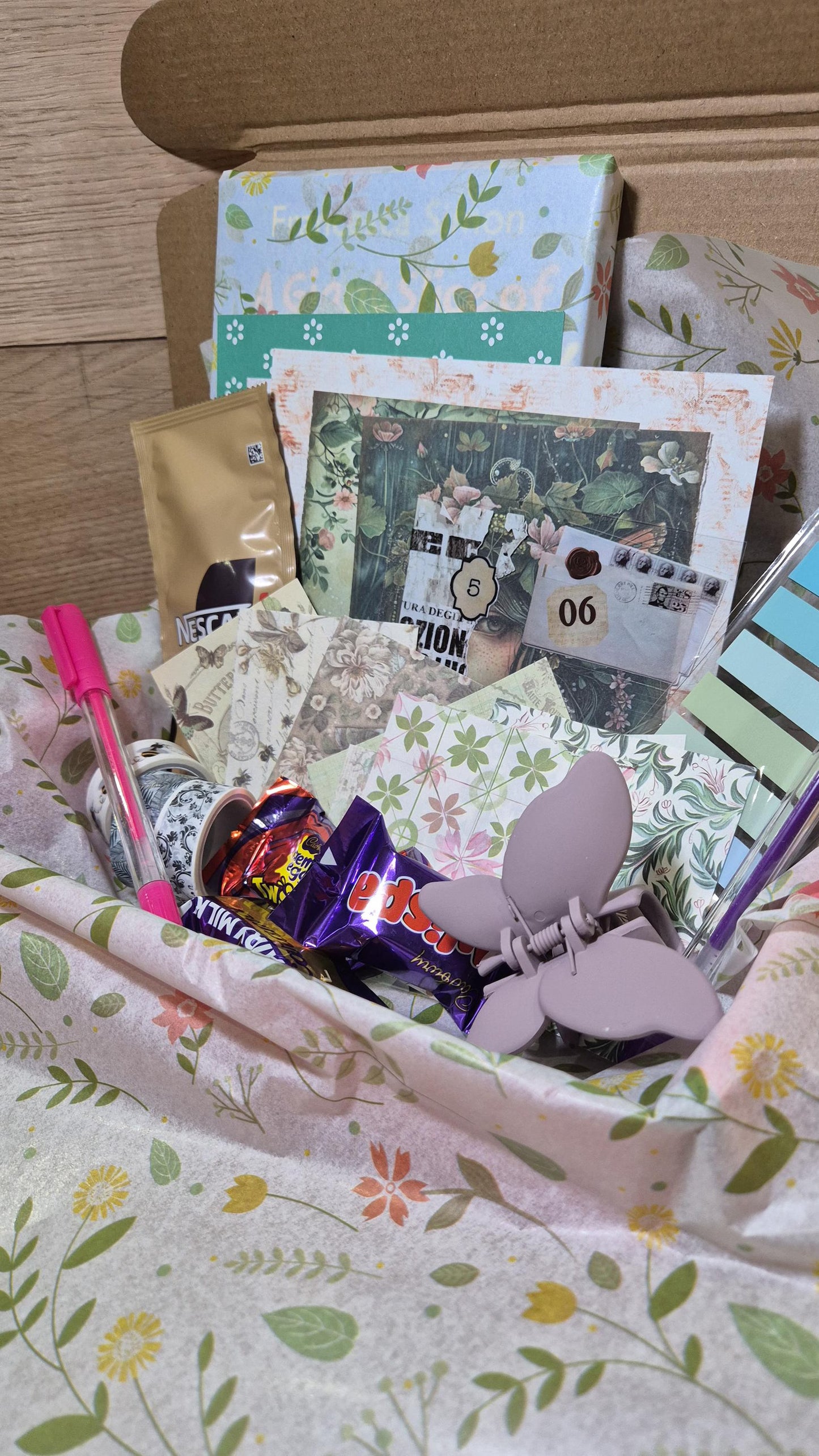 Spring Dream Edition │ Blind Date With A Book │ Journalling Supplies Box