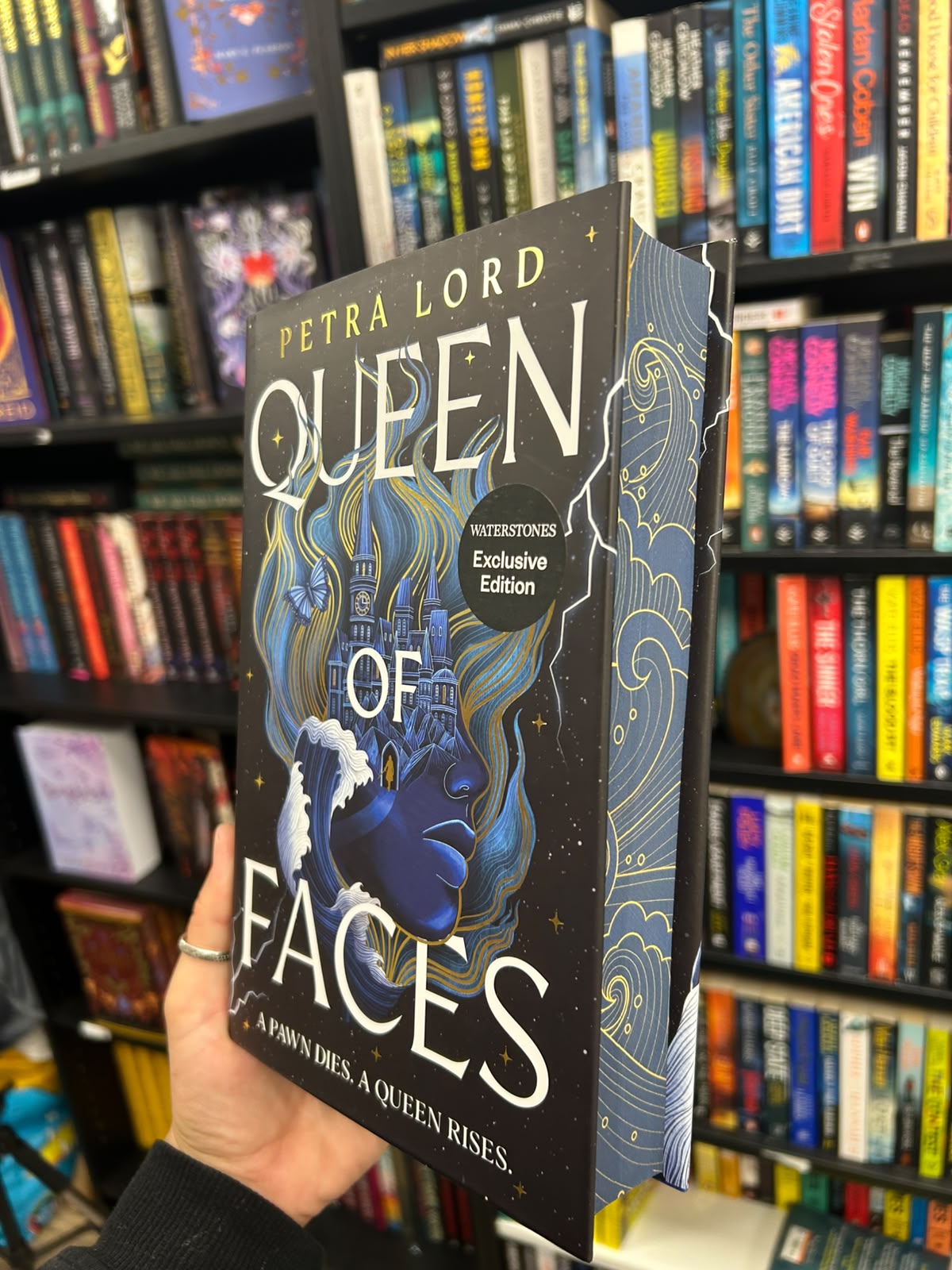 Queen of Faces – Petra Lord | Waterstones Exclusive Edition