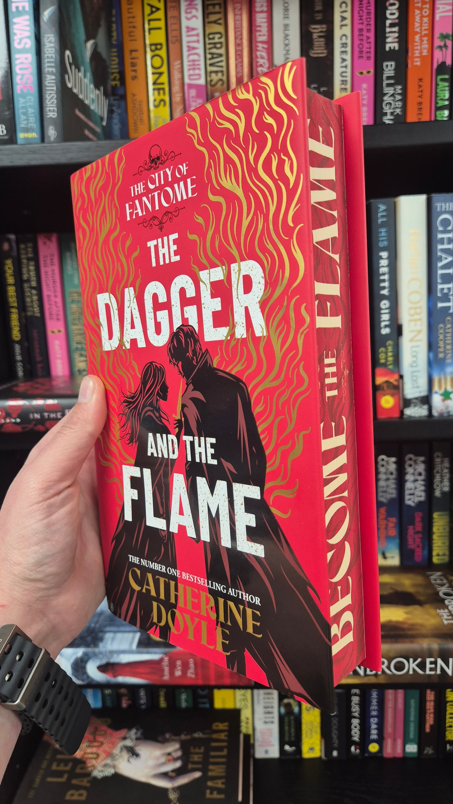 The Dagger And The Flame - Catherine Doyle
