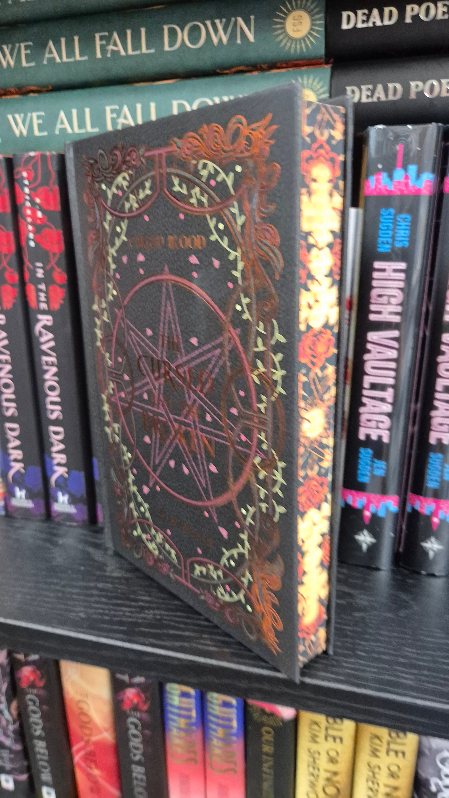 The Cursed and The Broken | Chloe Hodge | Fabled Edition