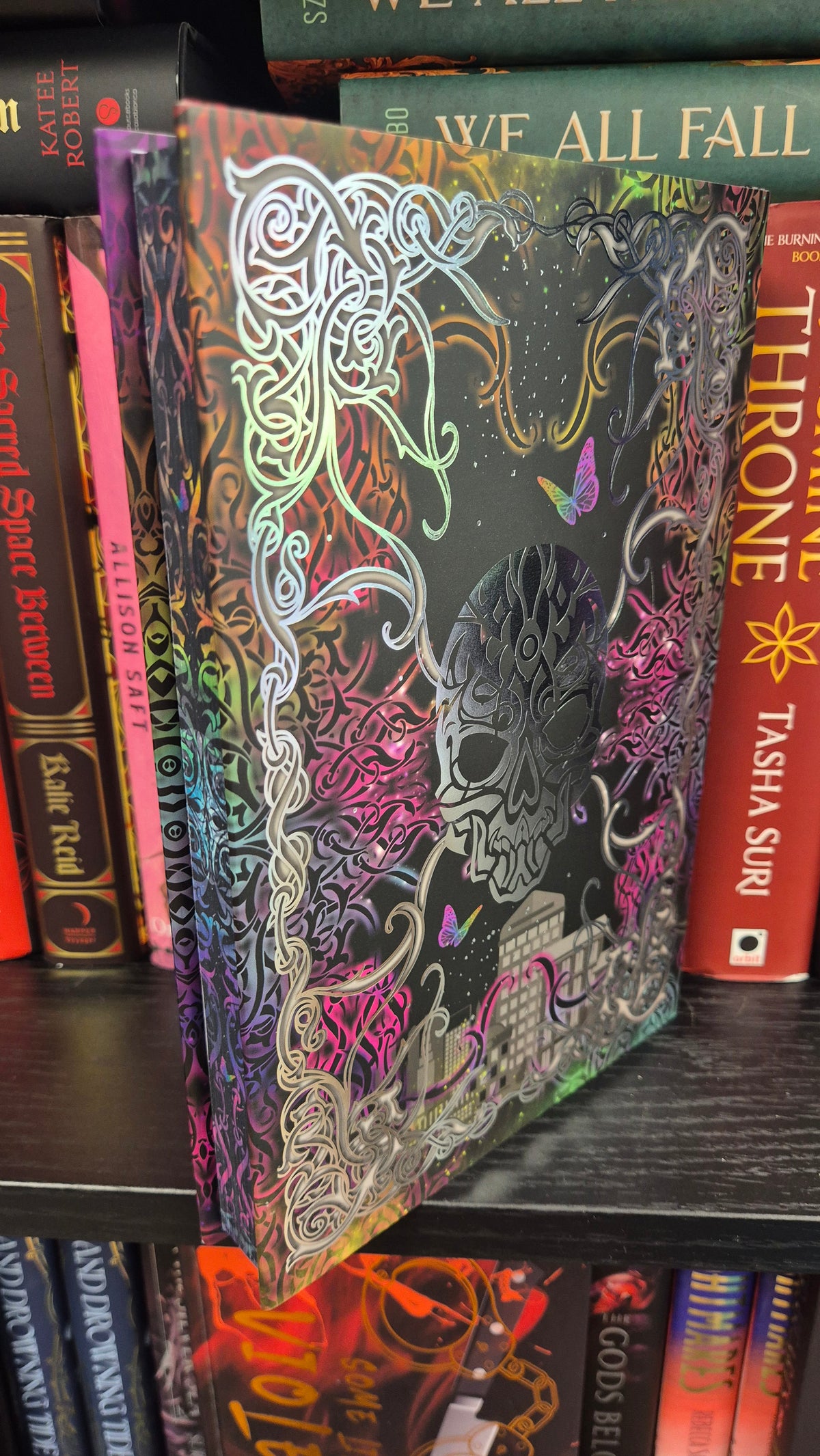 Shades of Silver City – Miranda Joy
Fabled Special Edition