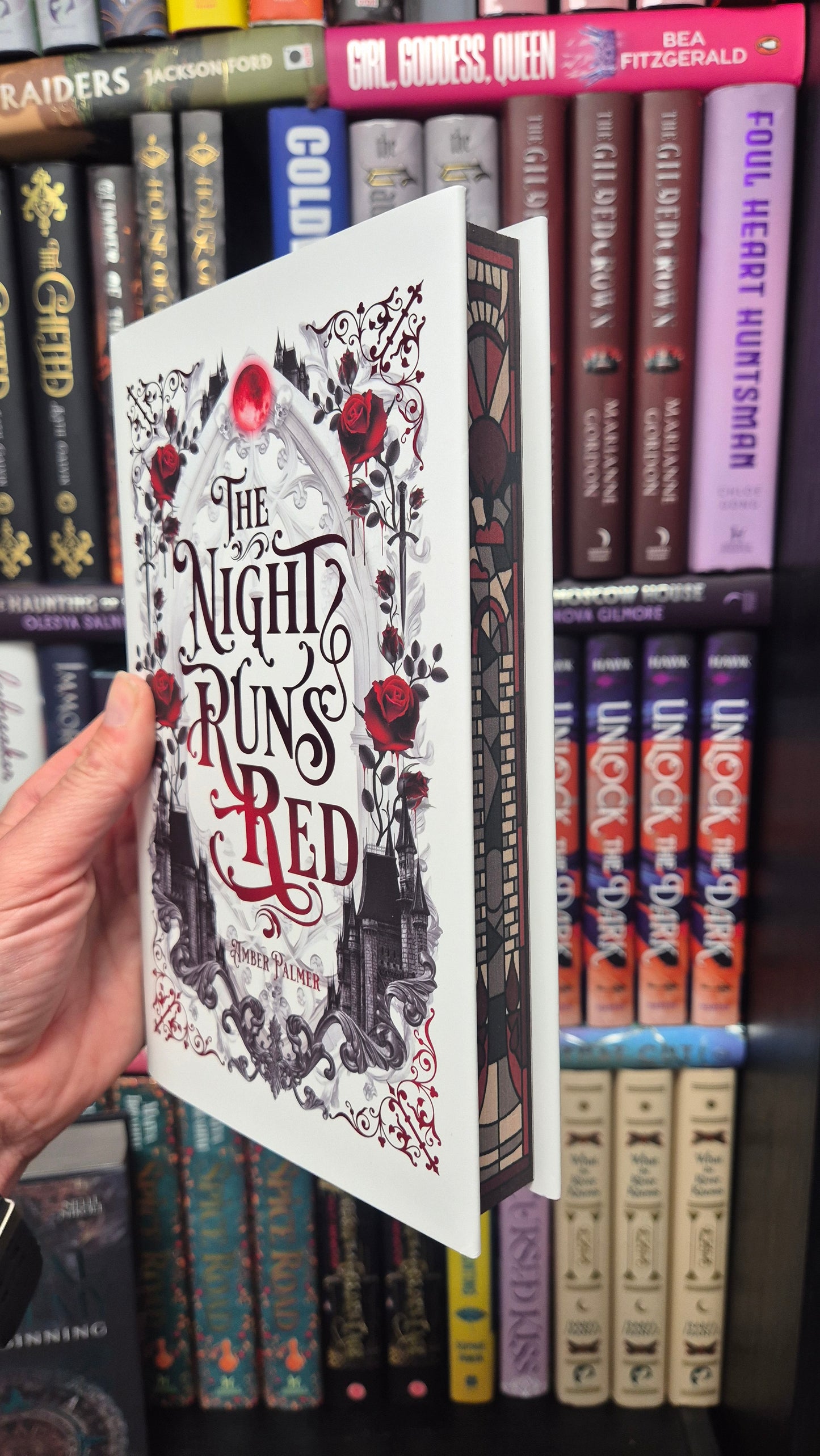 The Night Runs Red - Amber Palmer
