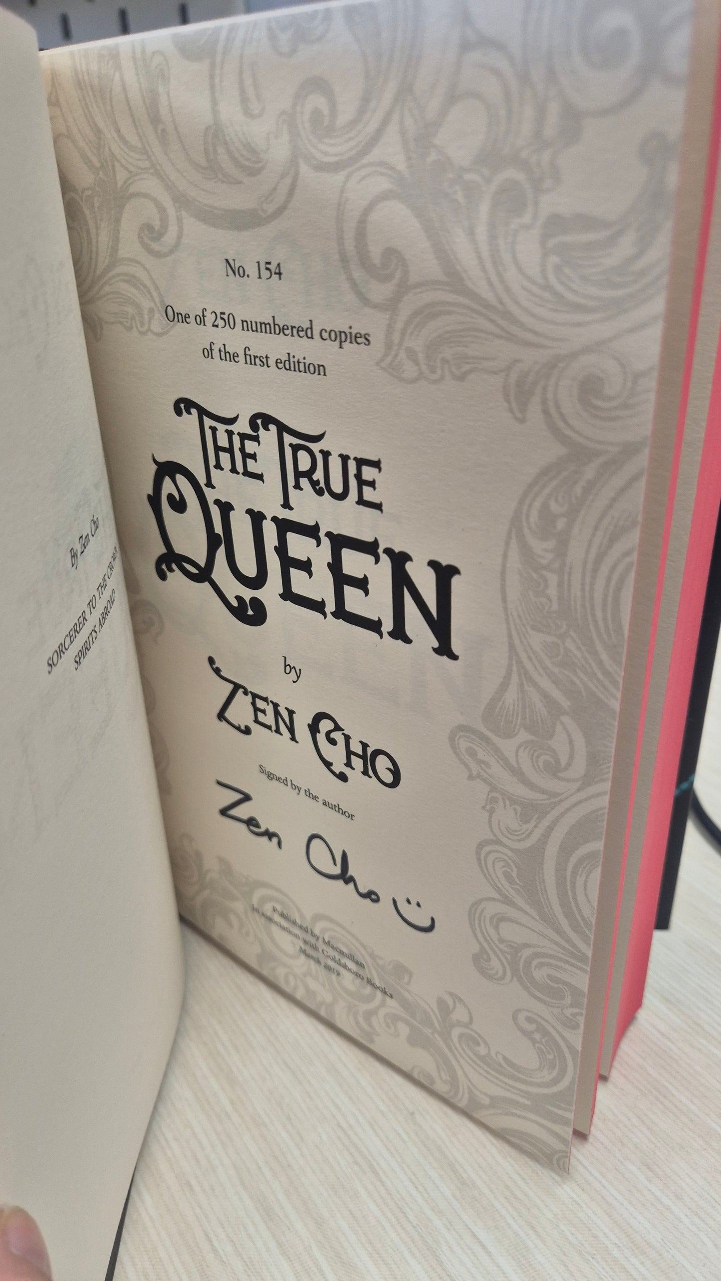 The True Queen (Sorcerer to the Crown novels) - Signed Goldsboro