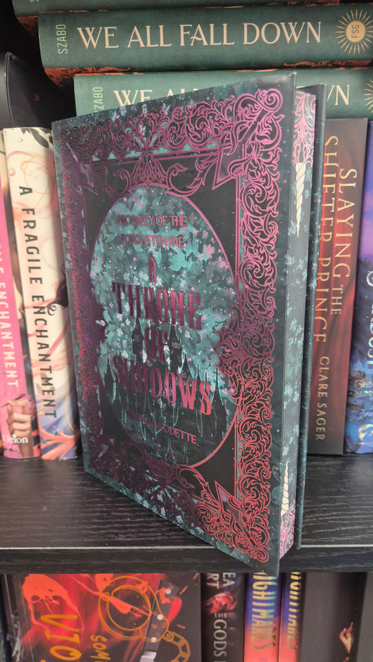 A Throne of Shadows – Fabled Edition
Tessonja Odette