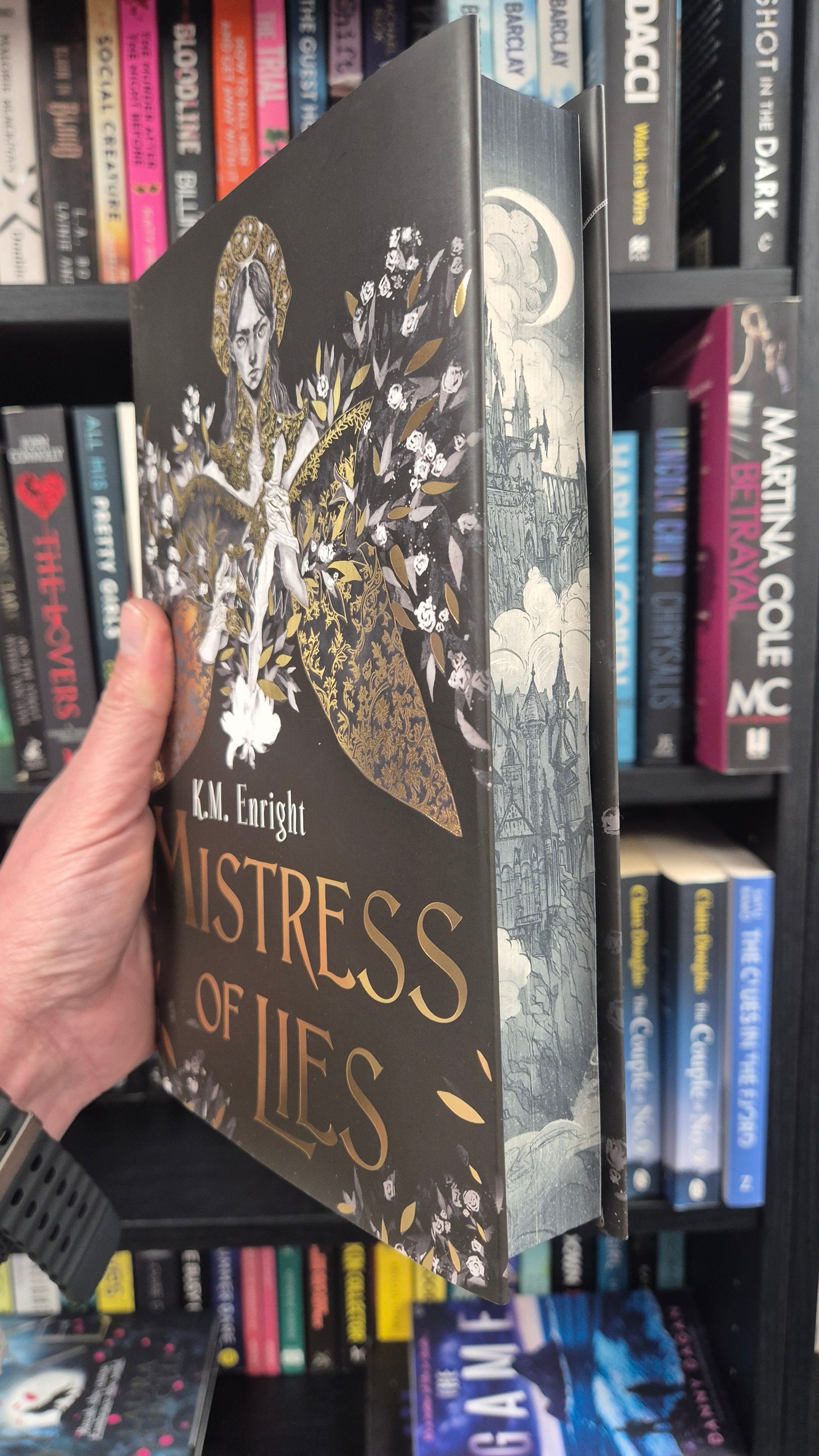 Mistress Of Lies - K.M. Enright