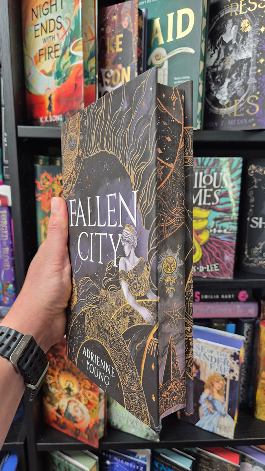 Fallen City - Adrienna Young - Fairyloot